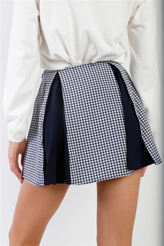 Item features: Navy & cream, houndstooth print, solid navy contrast pleated detail, high waisted, mini length, side hidden zipper and hook & eye closure, non stretch, lined, trendy print, perfect casual office look, classy, fall/winter collection